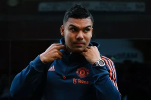 Casemiro lên tiếng chốt tương lai tại MU