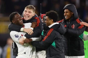 MU giành 3 điểm nghẹt thở