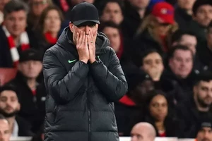 Klopp nổi giận với trọng tài sau trận thua của Liverpool