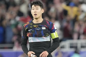 Lee Kang-in xin lỗi Son Heung-min