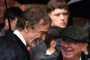 Lời hứa táo bạo của Sir Jim Ratcliffe với Sir Alex Ferguson: MU coi Man City và Liverpool là kẻ thù
