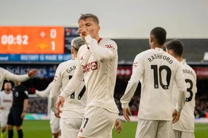 MU - Fulham: “Quỷ đỏ” nhắm Top 4 Premier League