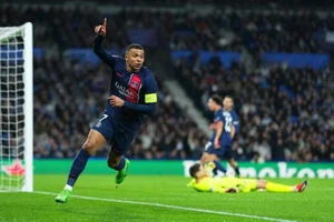 PSG, Bayern Munich vào Tứ kết Champions League