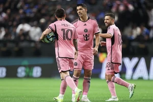 Messi và Suarez cùng tỏa sáng, Inter Miami thoát thua