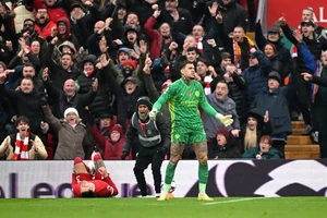 Pep Guardiola cập nhật thông tin ảm đạm về chấn thương của sao Man City