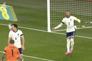 Tuyển Anh giáng đòn nặng nề lên MU và Man City