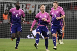 Tuyển Đức thắng Hà Lan, Bồ Đào Nha thua trong ngày Ronaldo trở lại