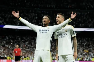 Siêu kinh điển kịch tính, Real Madrid ngược dòng hạ Barca