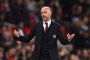 Ten Hag bị MU sa thải