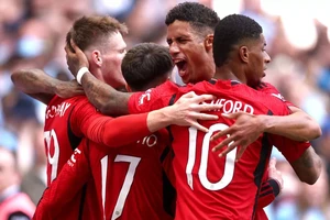 MU công bố danh sách 7 ngôi sao ra đi, 4 cầu thủ ký hợp đồng mới