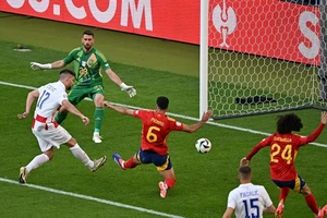 Tại sao VAR không công nhận bàn thắng của Croatia vào lưới Tây Ban Nha?