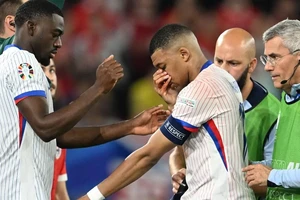 Cơn ác mộng của Mbappe tại Euro khiến cả nước Pháp nín thở