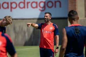 Nistelrooy thể hiện tầm quan trọng và ảnh hưởng lớn thế nào tại MU?