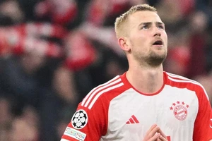 Trợ lý của Sir Alex Ferguson nói về việc De Ligt thành công rực rỡ ở MU