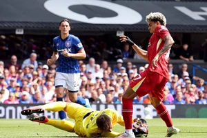 Liverpool khởi đầu thuận lợi ở Premier League