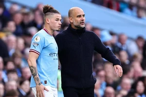 Pep Guardiola đưa ra tuyên bố bất ngờ về sao Man City