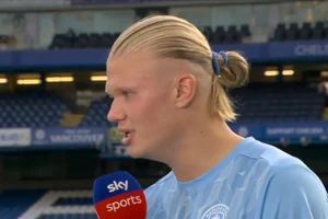 Haaland nổi giận với Fernandez: ‘Anh ta giẫm đạp lên tôi’