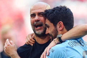 Pep Guardiola phá vỡ quy tắc chuyển nhượng của Man City