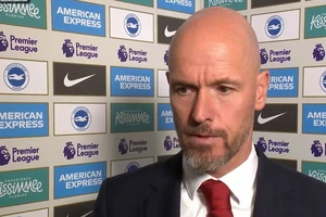 Ten Hag chỉ trích MU
