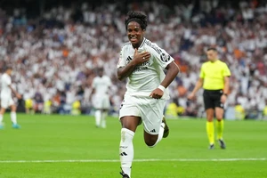 Tài năng trẻ tỏa sáng, Real Madrid thắng trận đầu tiên tại La Liga