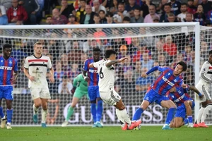 Premier League giải thích về quyết định không đuổi ngôi sao của MU