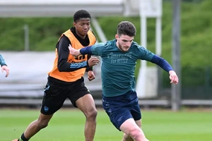 MU hoàn tất vụ chuyển nhượng cầu thủ trẻ xuất sắc nhất Arsenal