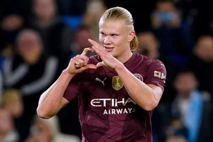 Haaland làm nên lịch sử, Man City thắng trận đầu tiên ở Champions League