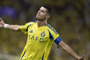 Ronaldo thừa nhận đau lòng về gánh nặng tuổi tác, hé lộ ý định giải nghệ