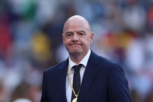 FIFA gây sốc công bố kỳ chuyển nhượng đặc biệt