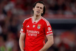 Ngôi sao bị MU bán với giá ‘hạt dẻ’ được Real Madrid và Barca săn đón