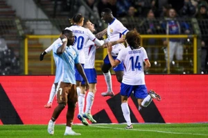 Pháp thắng kịch tính, Ý và Đức thăng hoa