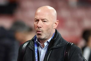 'Tôi không hiểu tại sao trọng tài Oliver lại can thiệp vào MU'