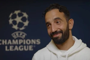 Amorim không giấu cảm xúc khi so sánh MU và Man City