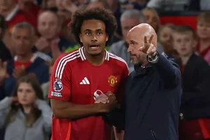 Ten Hag giận tím mặt vì MU mua cầu thủ ông không muốn