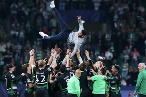 MU gây phẫn nộ với thông báo về Amorim sau trận thua nhục của Man City