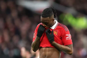 Wan-Bissaka chia sẻ cảm giác cô đơn ở MU