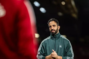 Amorim được yêu cầu hoãn mua 1 siêu sao cho MU