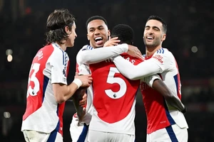 Arsenal có lại niềm vui chiến thắng