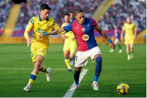 Barca thua sốc trong ngày kỷ niệm của CLB