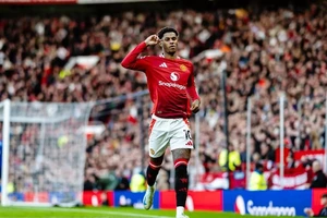 Rashford làm gì để lấy lại niềm tin của người hâm mộ MU?