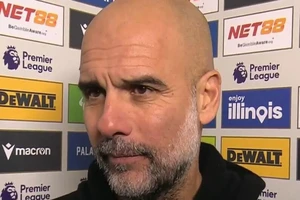 Pep Guardiola từ bỏ chức vô địch Premier League