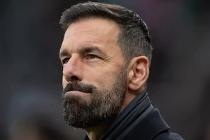 Van Nistelrooy ám chỉ Amorim mắc sai lầm lớn tại MU