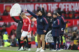 Amorim giải thích lý do liên tục thay đổi đội hình MU