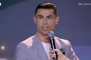 Ronaldo tuyên bố có thể giải quyết vấn đề của MU