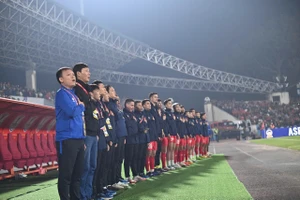 HLV Kim Sang-sik đánh cược cả sự nghiệp vào AFF Cup