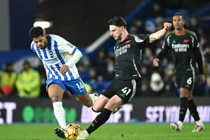 Hòa Brighton, Arsenal mất cơ hội rút ngắn khoảng cách