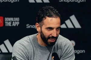 Amorim tìm ra giải pháp cho vụ rò rỉ đội hình MU