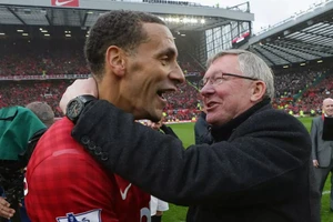 Huyền thoại MU nổi giận với lời vô lý về Sir Alex Ferguson