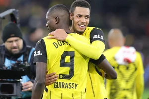 MU bí mật đàm phán chuyển nhượng với cha của một ngôi sao