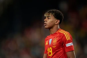 Yamal được khuyên không nên lo lắng về một cựu siêu sao hơi béo